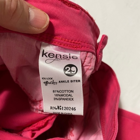 Kensie Jeans Ankle Biter Women's Hot Pink Denim Size 29 - Picture 4 of 9